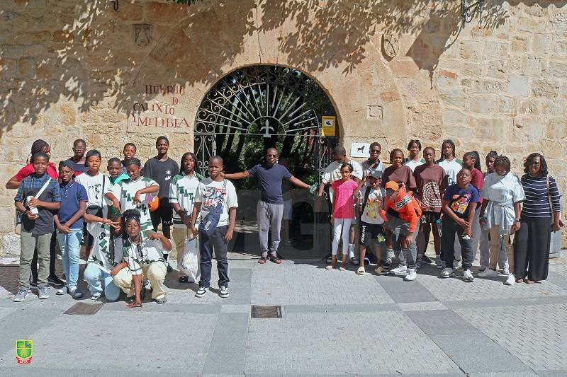 MGIS students on the summer immersion trip to Salamanca, Spain